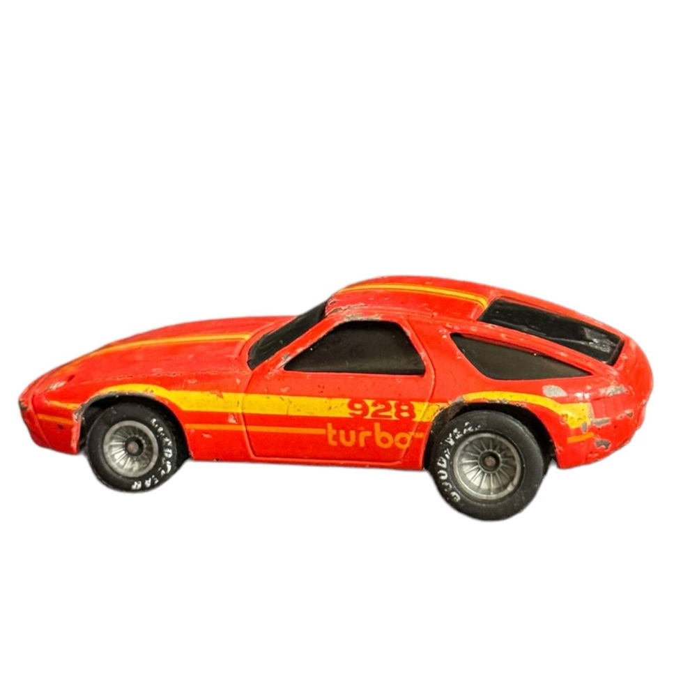 Vtg 1982 Hot Wheels P-928, Red, Real Riders, Hong Kong Cast